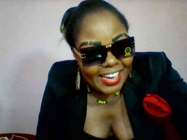 Cynthiarothrock5 webcam