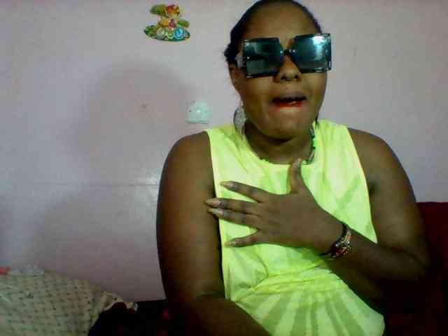 Cynthiarothrock5 webcam