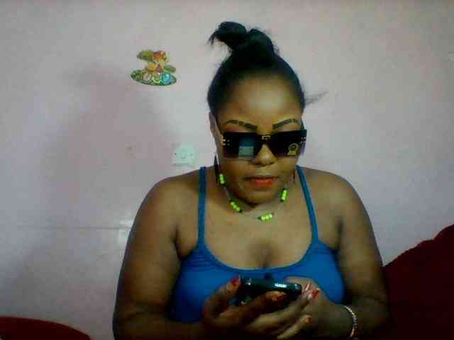 Cynthiarothrock5 webcam