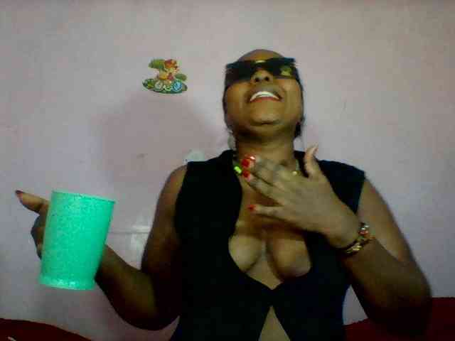 Cynthiarothrock5 webcam