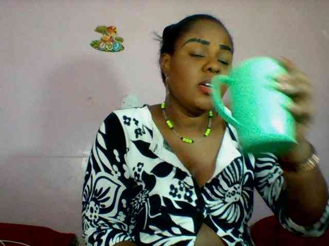Cynthiarothrock5 webcam