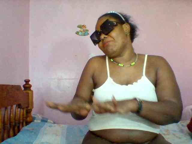 Cynthiarothrock5 webcam