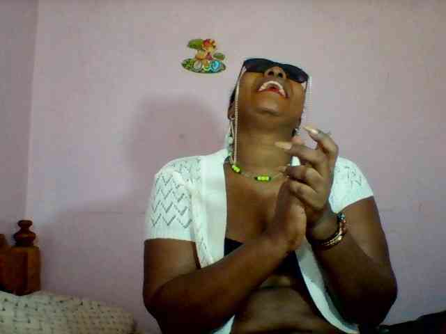 Cynthiarothrock5 webcam
