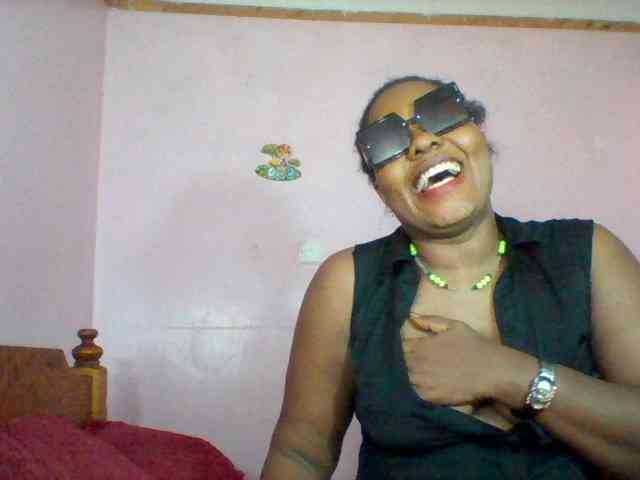 Cynthiarothrock5 webcam