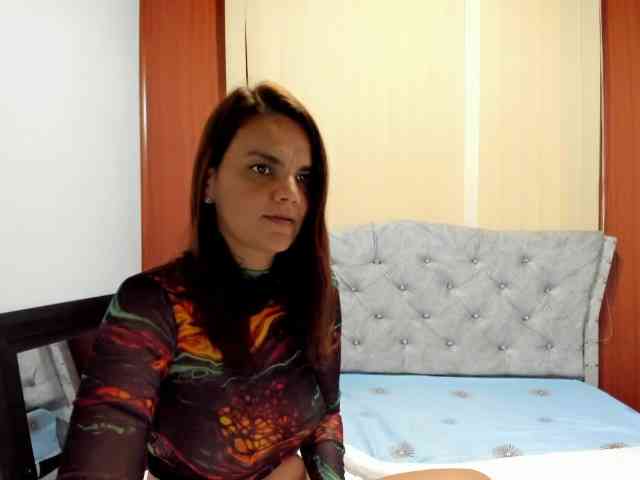Valymoon-69 webcam