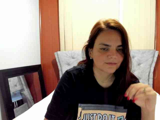 Valymoon-69 webcam