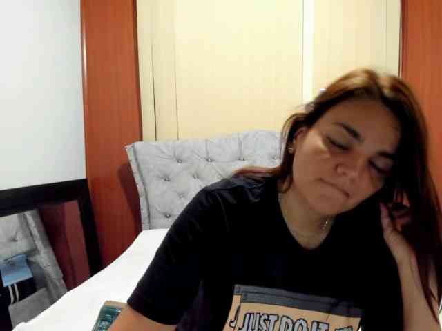 Valymoon-69 webcam