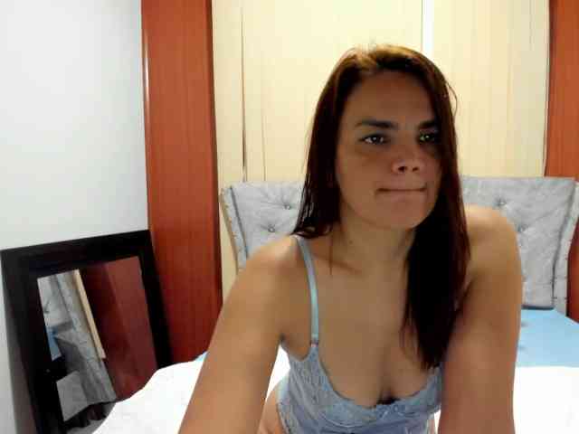 Valymoon-69 webcam