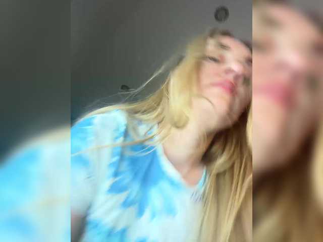 модель ninimimi5555