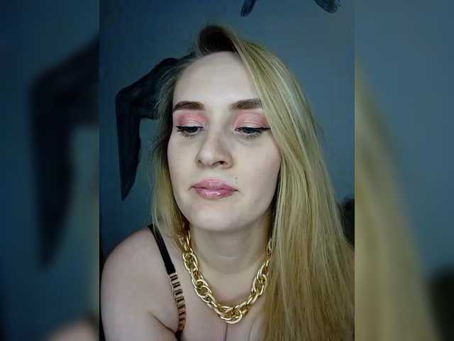 ninimimi5555's BongaCams show and profile