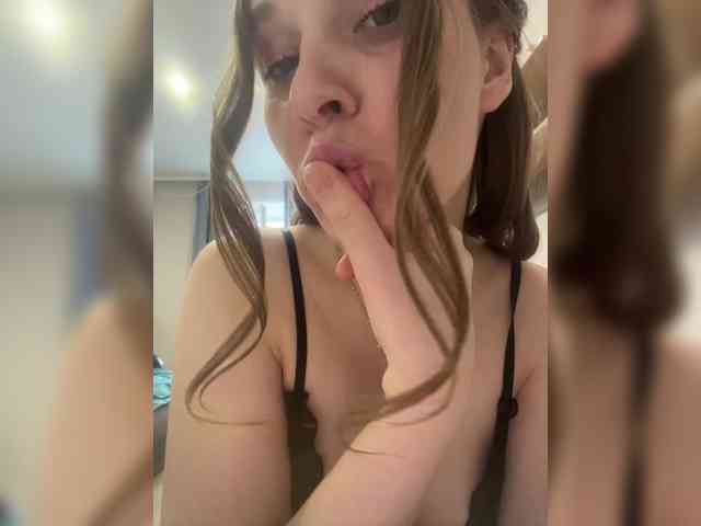 Mary_555 webcam