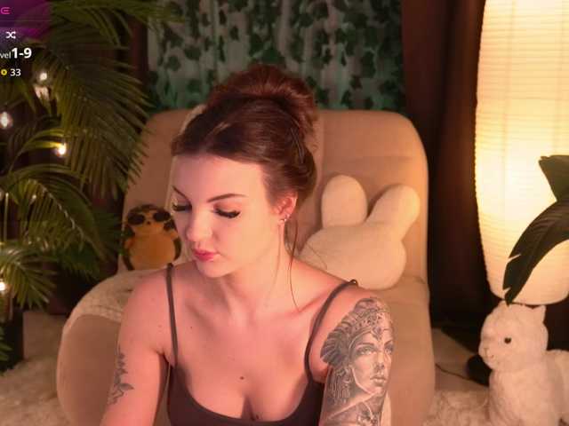Bannanaa's BongaCams show and profile
