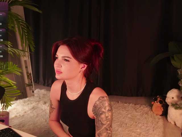 Bannanaa's BongaCams show and profile