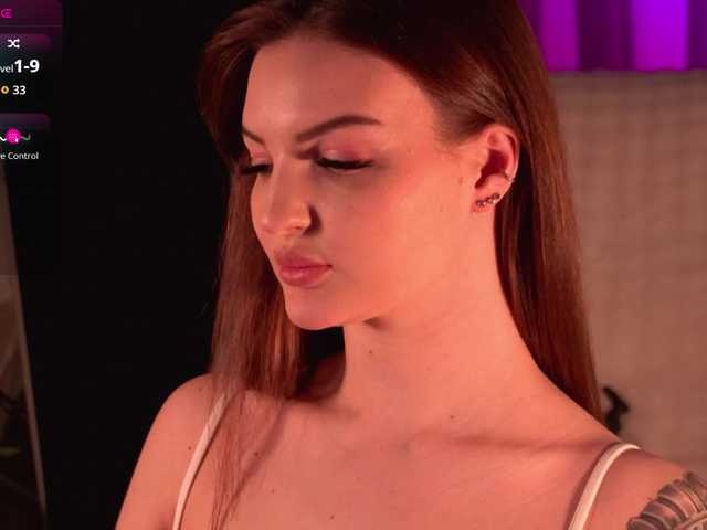 Bannanaa's BongaCams show and profile