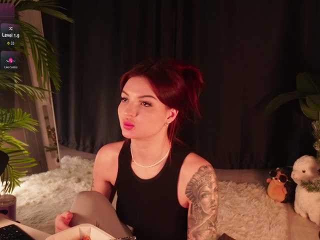 Bannanaa's BongaCams show and profile