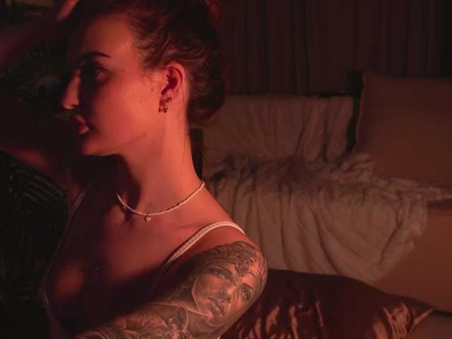 Bannanaa's BongaCams show and profile