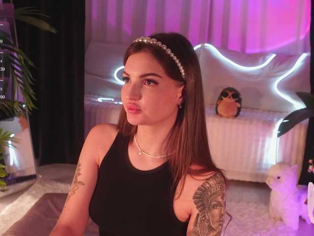 Bannanaa's BongaCams show and profile