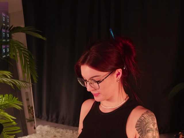 Bannanaa's BongaCams show and profile