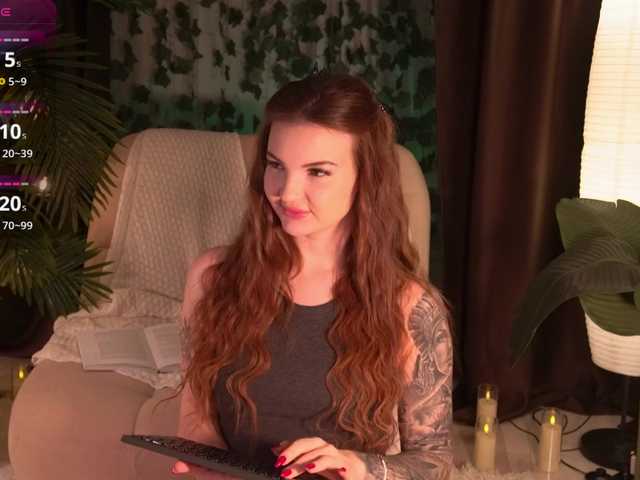 Bannanaa's BongaCams show and profile