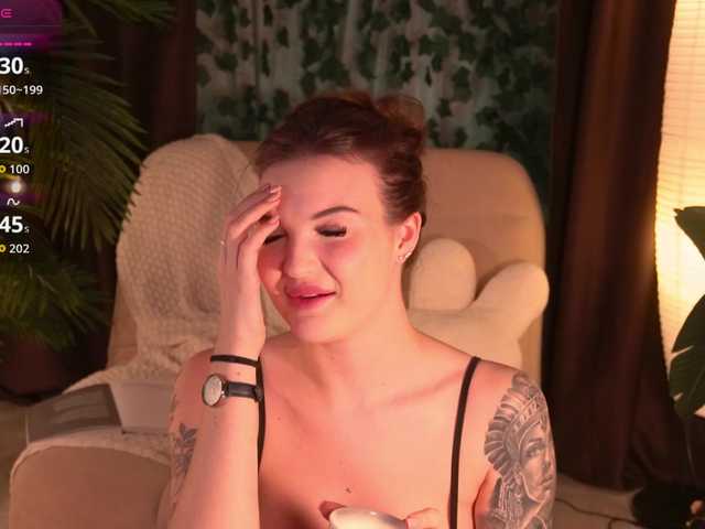 Bannanaa's BongaCams show and profile