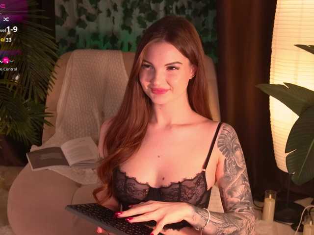 Bannanaa's BongaCams show and profile