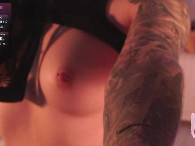 Bannanaa's BongaCams show and profile