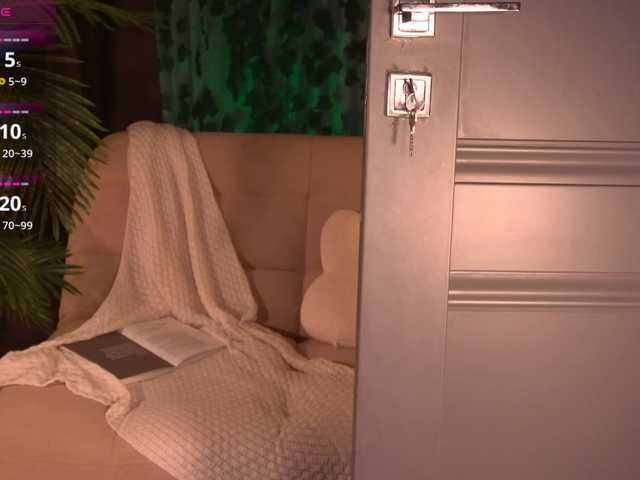 Bannanaa's BongaCams show and profile