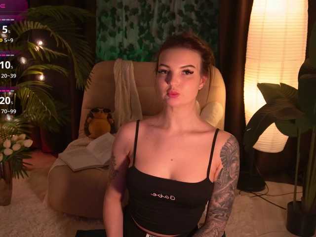 Bannanaa's BongaCams show and profile