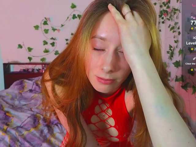 Candy-Floss's BongaCams show and profile