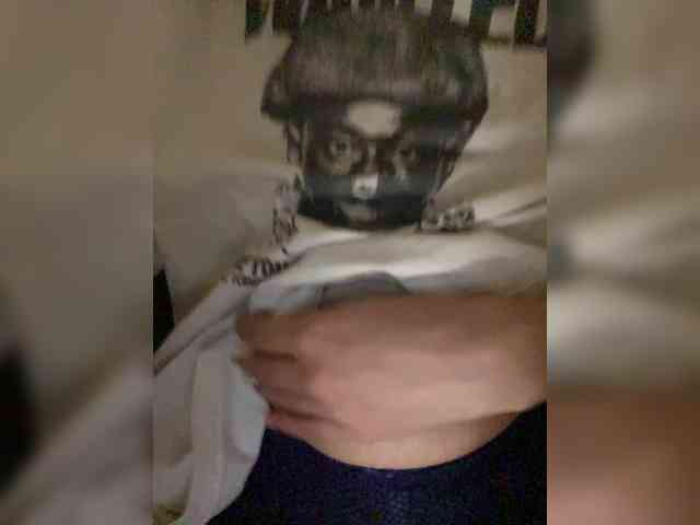 anya-del webcam