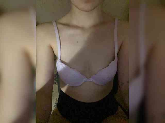 anya-del webcam