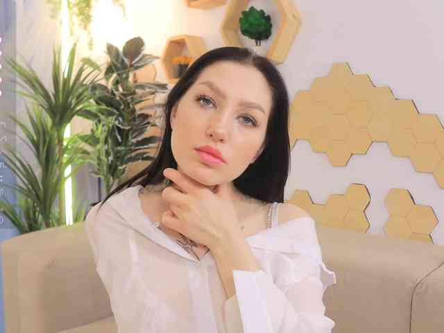 MayaMoon webcam