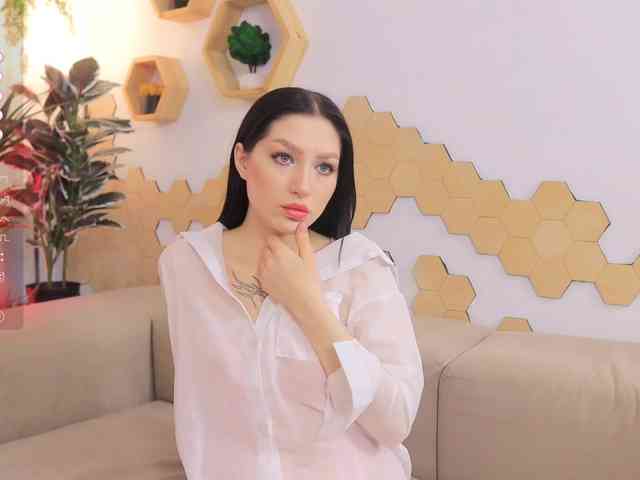 MayaMoon webcam