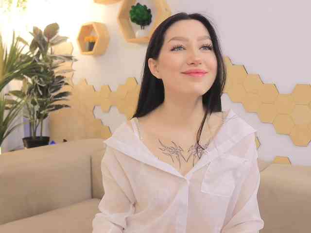 MayaMoon webcam