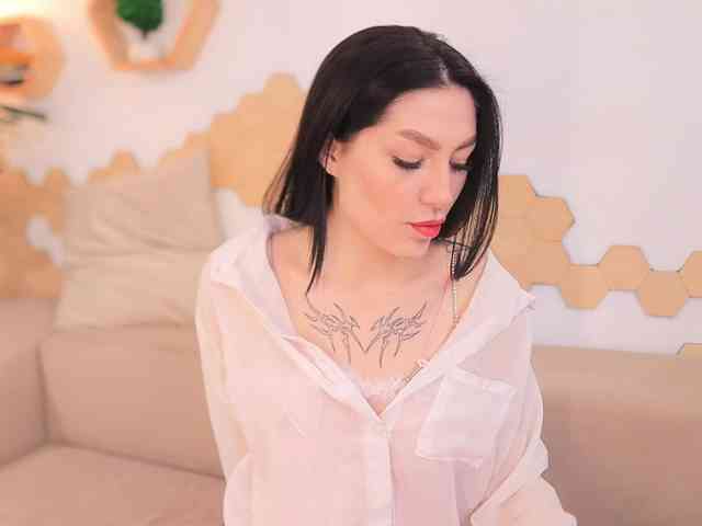 MayaMoon webcam