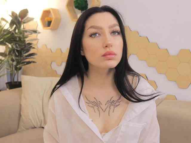 MayaMoon webcam