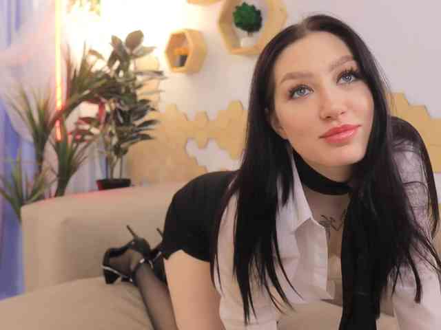 MayaMoon webcam
