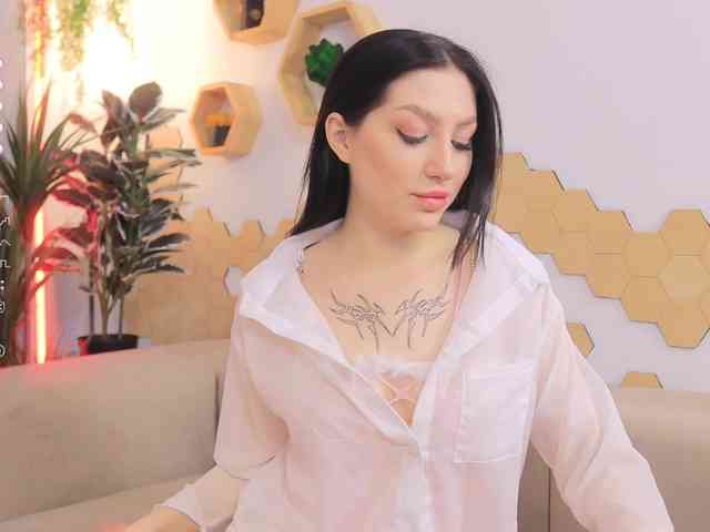 MayaMoon webcam