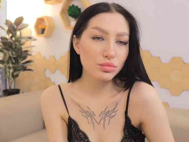 MayaMoon webcam