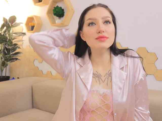 MayaMoon webcam