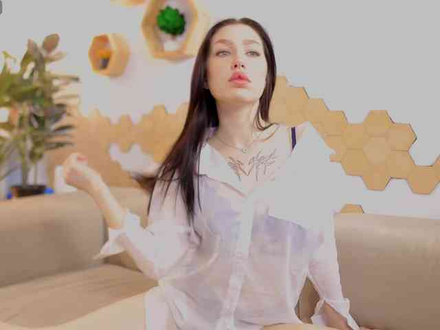 MayaMoon webcam