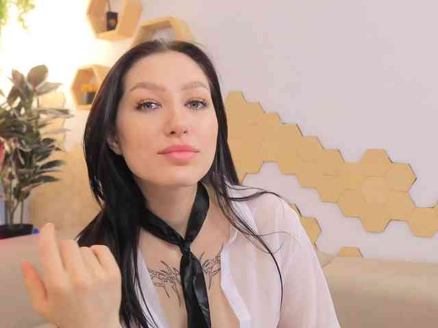 MayaMoon webcam