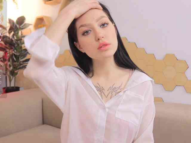 MayaMoon webcam