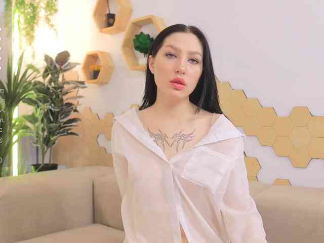 MayaMoon webcam