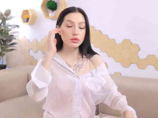 MayaMoon webcam