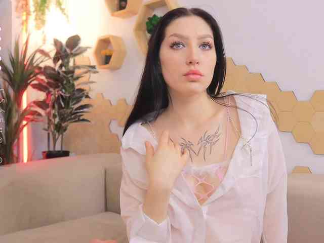 MayaMoon webcam