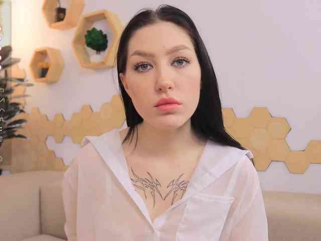 MayaMoon webcam