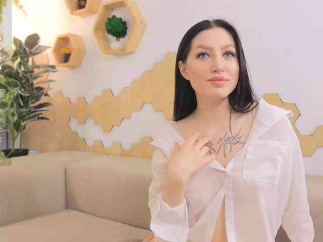 MayaMoon webcam