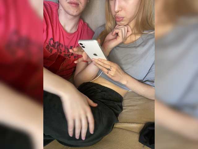 LinaTwins's BongaCams show and profile