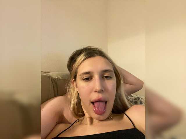 LinaTwins from BongaCams